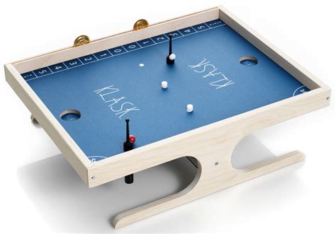 Klask! Un fantastico gioco di calcio da tavolo che mette alla prova i tuoi riflessi e la tua astuzia!